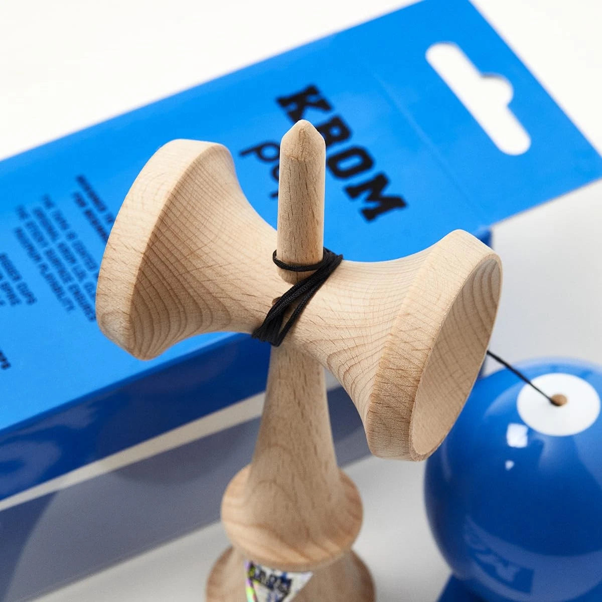 Kendama Tip KROM POP LOL Clear - Albastru Închis